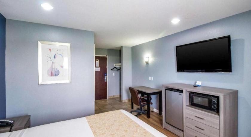 Rodeway Inn & Suites Port Arthur - Groves Kültér fotó
