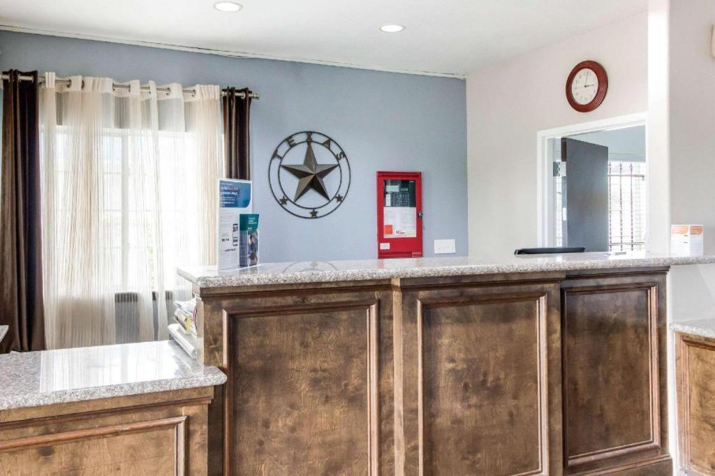 Rodeway Inn & Suites Port Arthur - Groves Kültér fotó