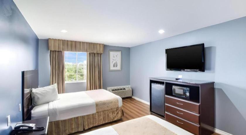 Rodeway Inn & Suites Port Arthur - Groves Kültér fotó